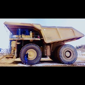 Meet your Posher, Ash